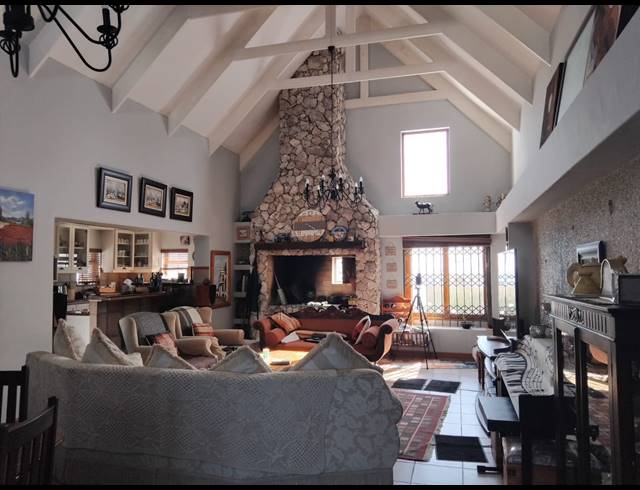3 BEDROOM HOUSE FOR SALE IN JACOBSBAAI